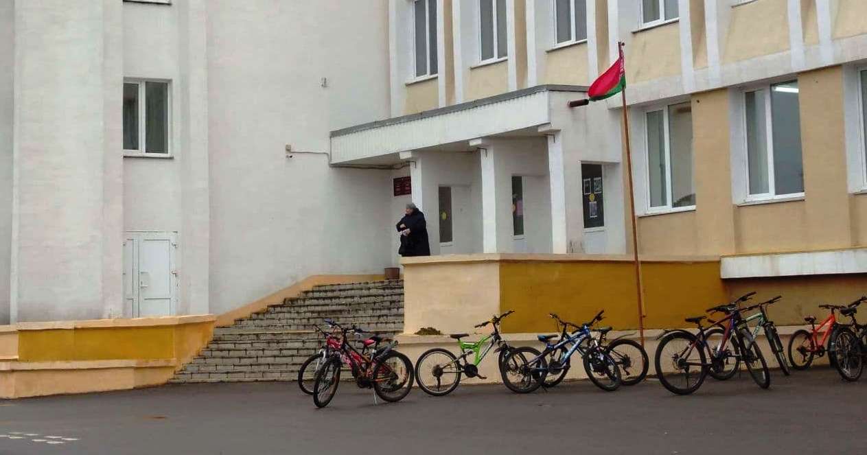 В Беларуси учащимся разрешили пропускать занятия по болезни без справки