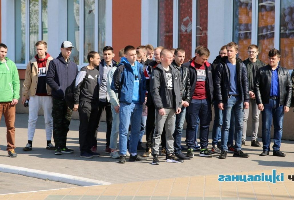 Из-за коронавируса пришлось нарушить многолетнюю традицию и отменить торжественное вручение повесток