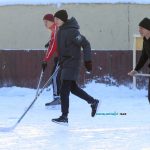 Урок физкультуры на катке средней школы №1 и гимназии / фото: Сергей Багров