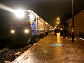 По дороге из Бреста в Минск поезд опоздал на несколько часов. Что случилось?