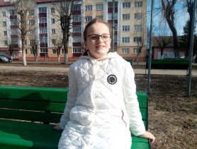 Что мечтает получить в подарок на 8 марта 12-летняя девочка из Ганцевичей?