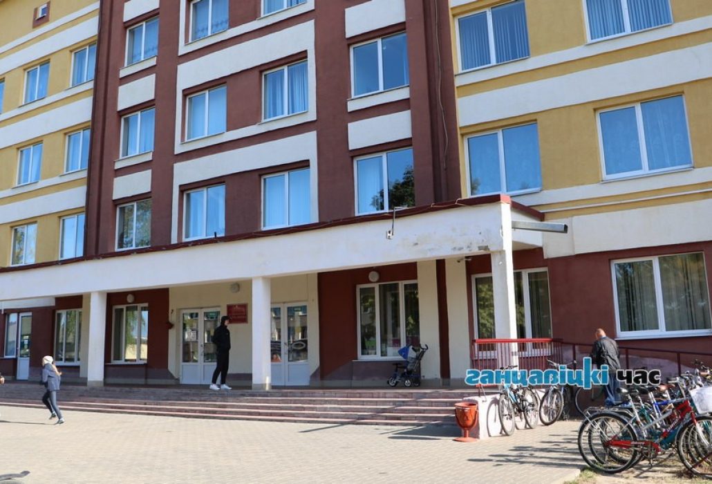 Одна из современных стоматологических установок останется в городской поликлинике.