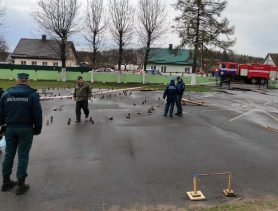 Спасатели в Ганцевичах эвакуировали детей из школы и предотвратили «взрыв» газа в многоэтажке