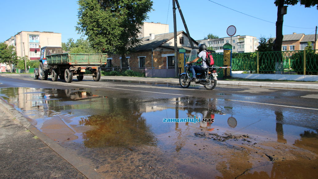 В Ганцевичах очередной порыв трубопровода