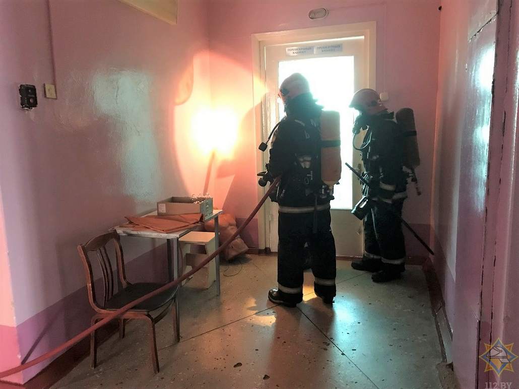 Спасатели тушили "пожар" в ганцевичской больнице / фото: Ганцевичский РОЧС