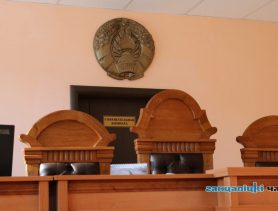 Работница больницы в Ляховичах брала деньги с пациентов за «снятие порчи»