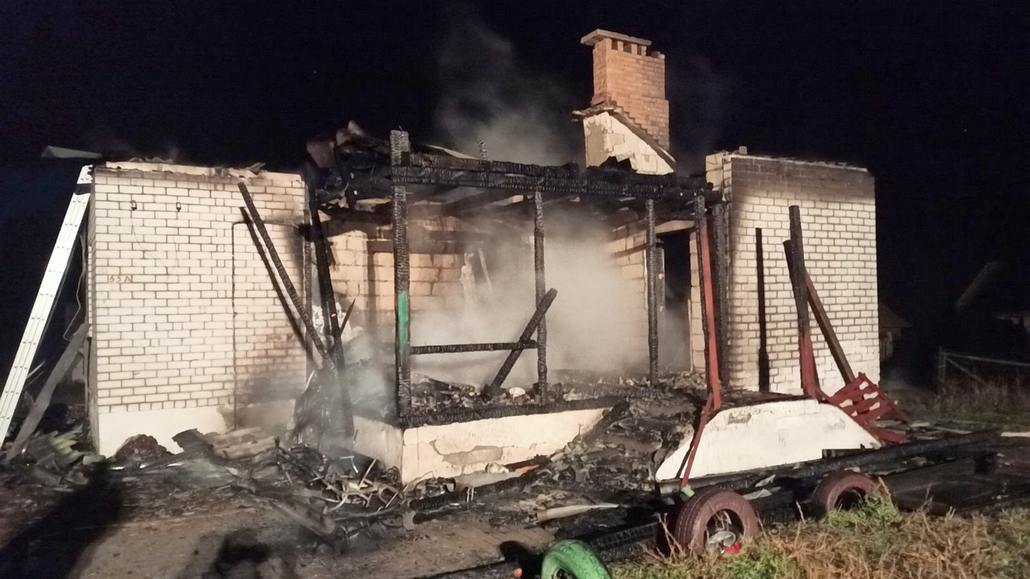 Ночной пожар принес беду многодетной семье из Ганцевичского района