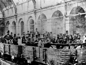 Открылась первая в мире линия метро: 10 января в истории