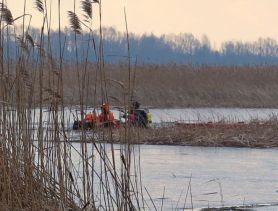 На озере в Брестской области один рыбак утонул, другого удалось спасти