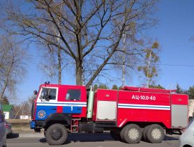 В Ганцевичах пожарка «полетела» за Евроопт: фотофакт