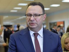 Глава Минздрава высказался о частных медцентрах и платных услугах в больницах