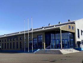 В Березе выставлена на аукцион ледовая арена, принадлежавшая опальному олигарху