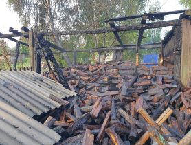 О пожаре в Хотыничах сообщил сосед, услышавший гром
