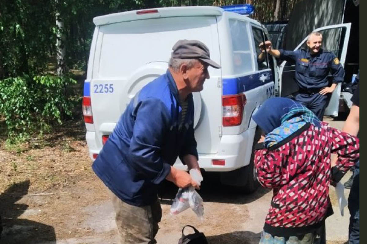 В Барановичском районе в поиске заблудившейся пенсионерки участвовали десятки людей.
