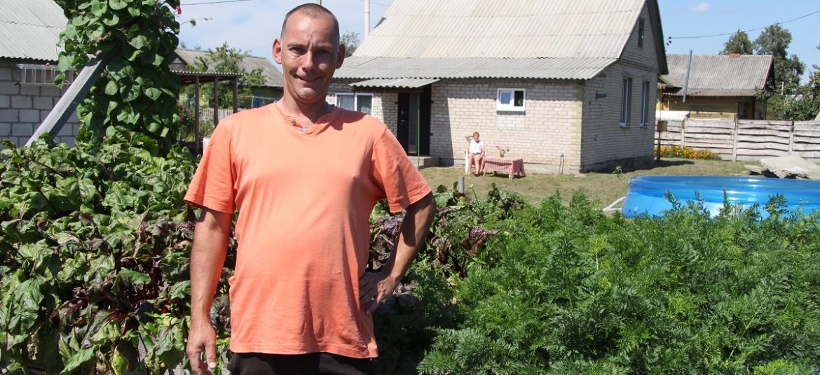 44-летний немец Андреас Бёкенхайде уже 10 лет живёт в Спорово. А переехал из-за женщины