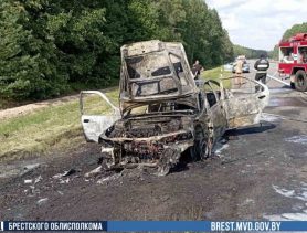 В Ивацевичском районе сгорела машина на «олимпийке»