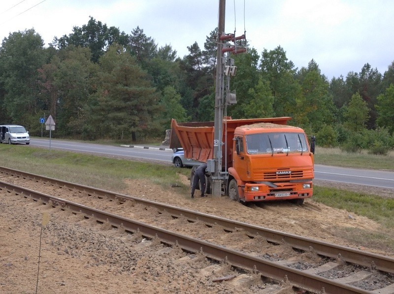 Авария в Берёзовском районе с поездом и грузовиком 27 сентября 2022