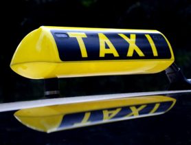 Владельца службы такси из Бреста подозревают в неуплате налогов почти на 300 тысяч рублей