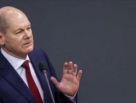 Канцлер Германии призвал упростить процедуру вступления в ЕС