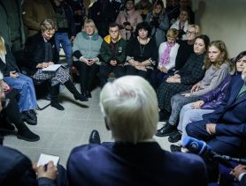 Президент Германии во время визита в Украину побывал в бомбоубежище