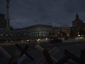 Сколько потеряли российские олигархи и почему блогеры просят Путина вернуть Instagram?