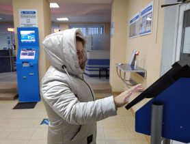 Электронная очередь на почте в Ганцевичах: одних пугает, а другим нравится