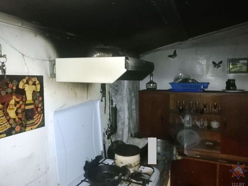 На пожаре в Пинске спасли мужчину: готовил еду и  чуть не угорел 
