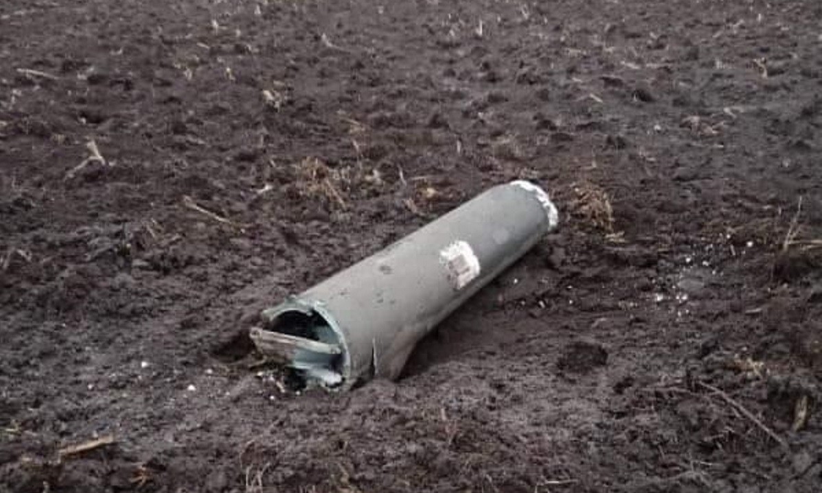 Обломки предмета, похожего на ракету