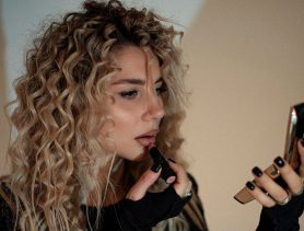 Юрист переучилась на визажиста и уехала в Барановичи