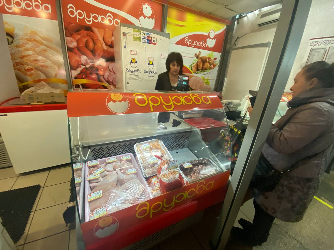 В Беларуси продолжается борьба с повышением цен на разделку из мяса кур 