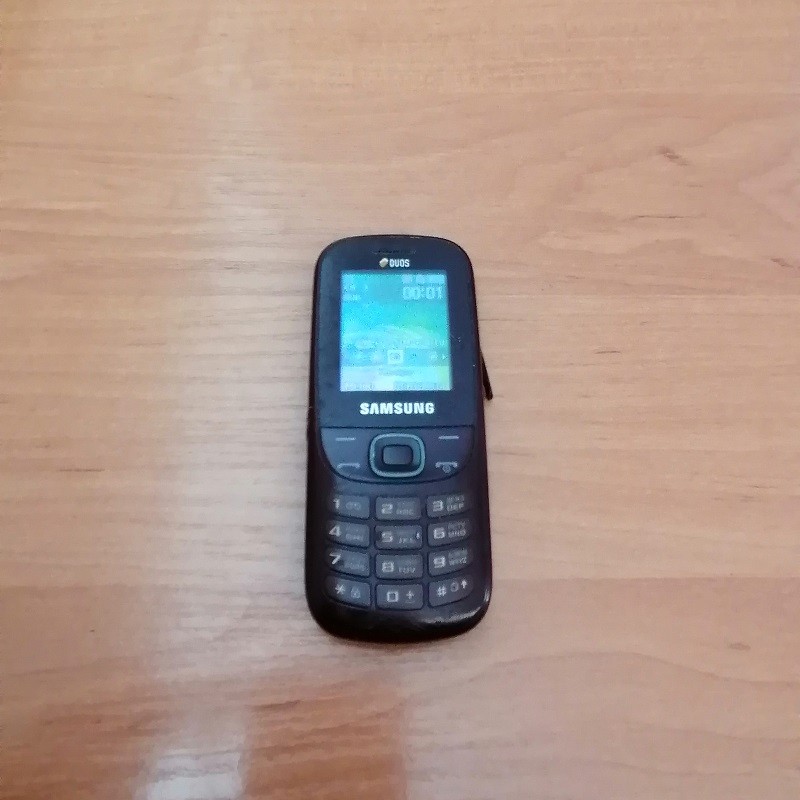 SAMSUNG GT-E2202