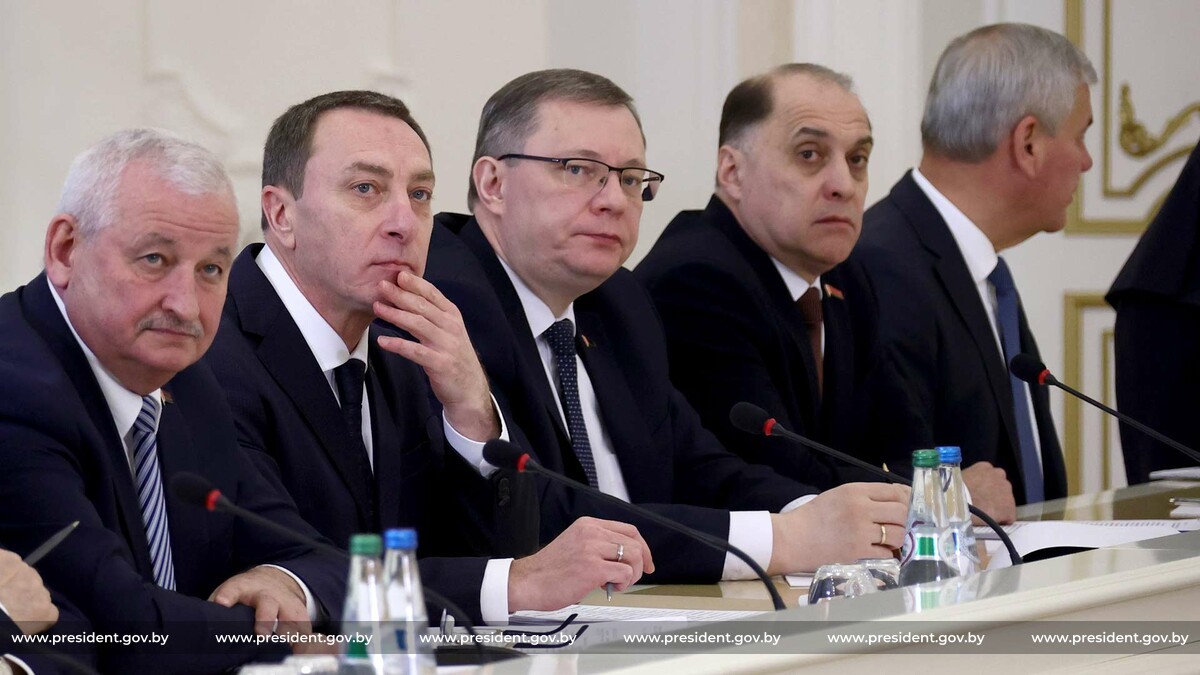 Чиновники на совещании у Лукашенко 10 февраля 2023