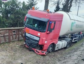 В Польше водитель из Беларуси попал в кювет, а в Германии поломал заправку
