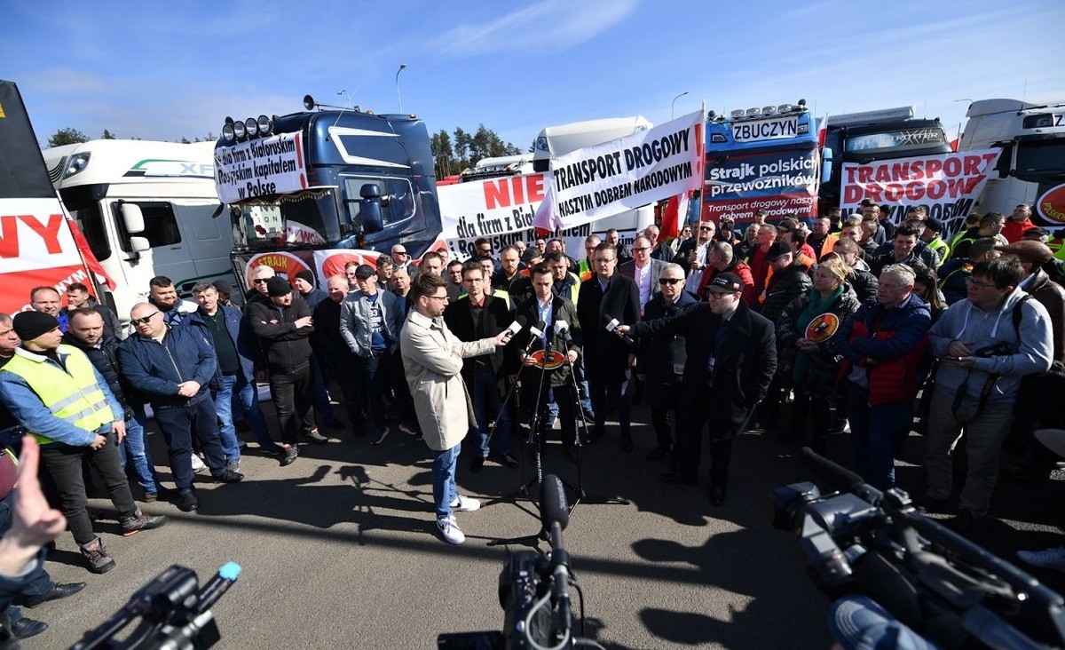 Протест грузоперевозчиков в Польше 22 марта 2023