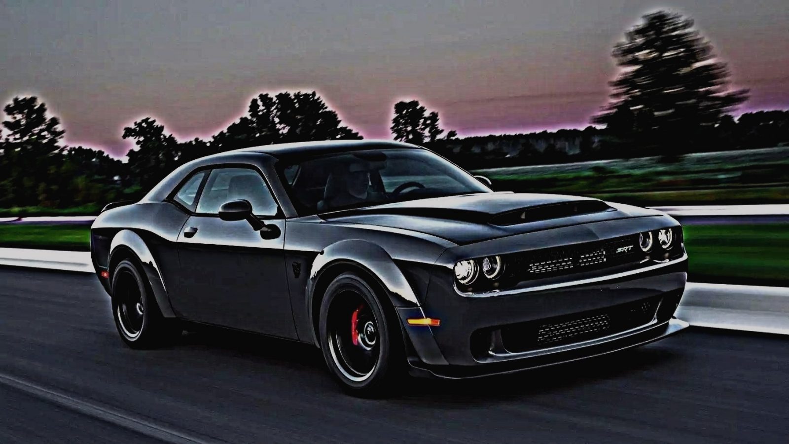 Расход у Dodge Challenger от 7.8 до 25 л/100 км, в зависимости от двигателя и режима движения