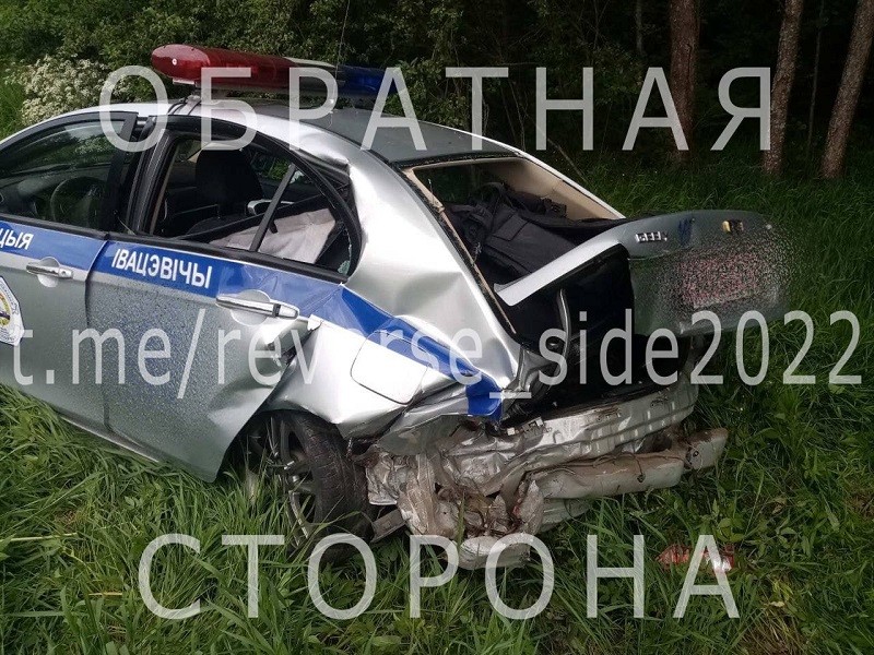 Разбитая машина ГАИ