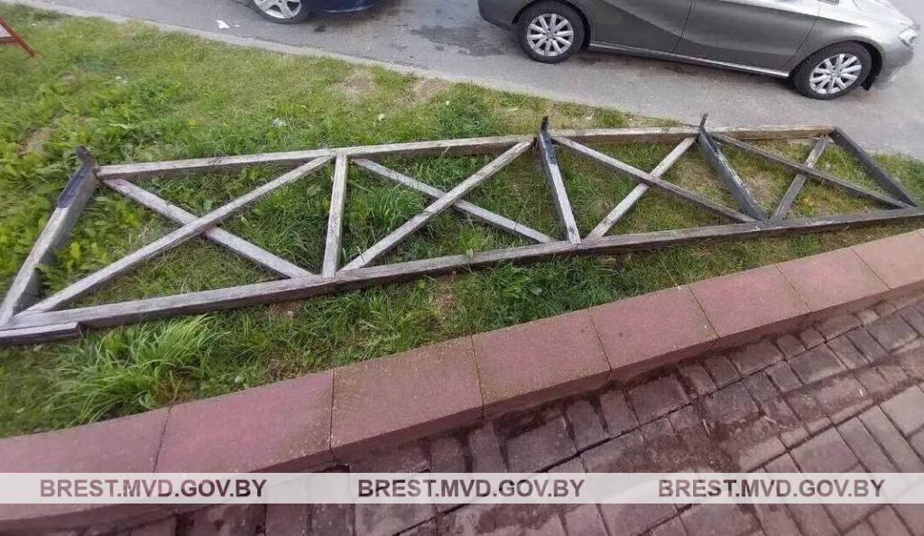 В Ляховичах ночное веселье довело до уголовного дела