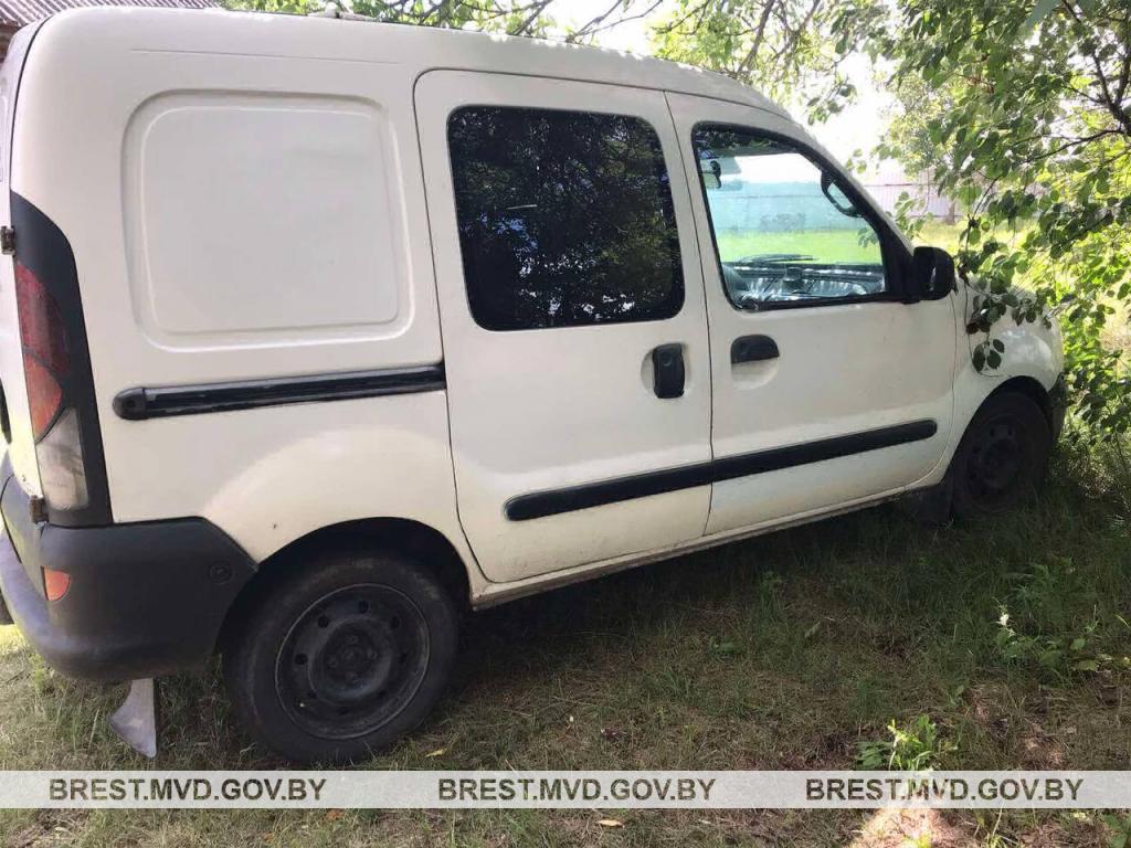 Продавец «фейковых» автомобилей из Брестской области обманул десятки людей 