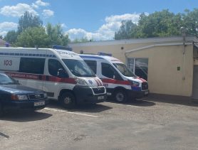 Больнице в Дрогичине передали три автомобиля скорой медицинской помощи