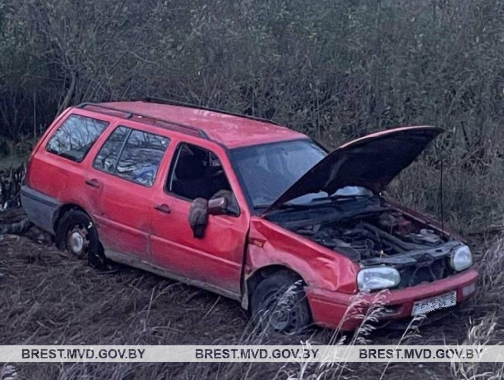 Пьяный водитель попал в аварию в Ганцевичском районе: погиб пассажир. 7 октября 2023 года