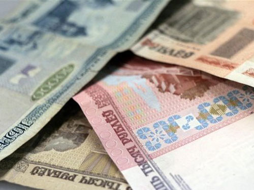 В Беларуси средняя зарплата в мае превысила 6 млн рублей