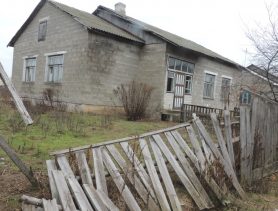Пусцеюць вёскі, сірацеюць хаты…