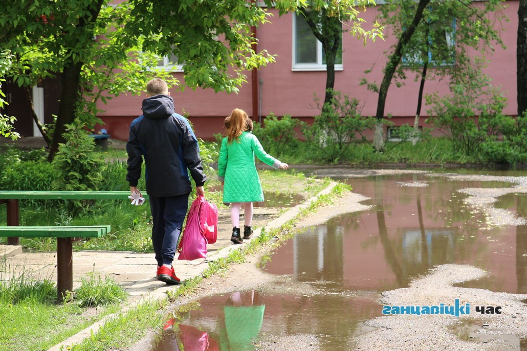 После дождя в Ганцевичах, 17 мая 2019 г.
