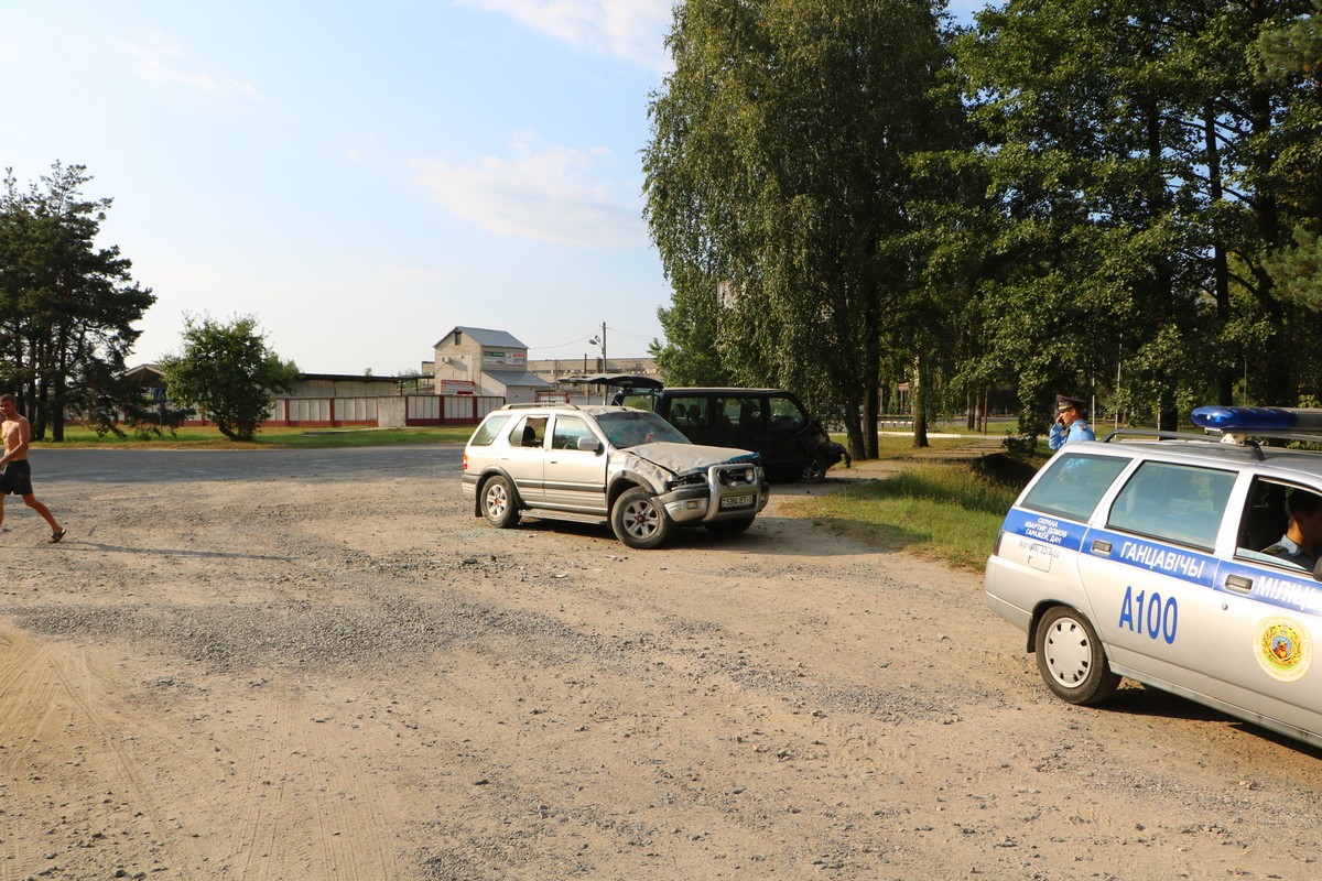 ДТП на перекрёстке возле ПМК-14 и автозаправочной станции 