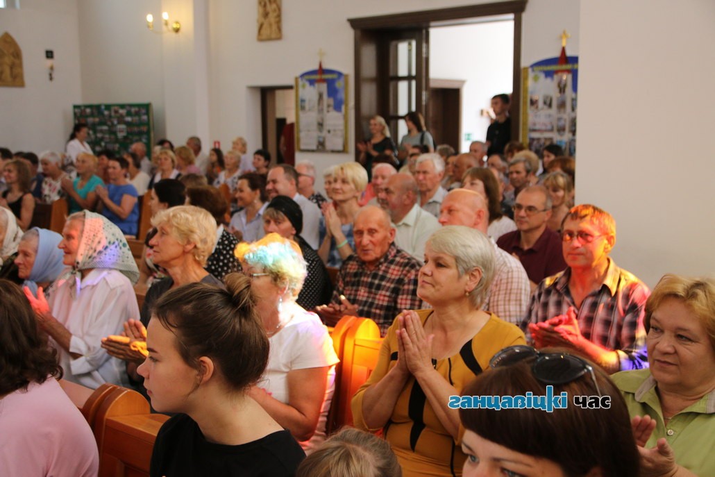 У Ганцавічах маліліся і весяліліся з нагоды святкавання 20-годдзя касцела, 31 жніўня 2019 года