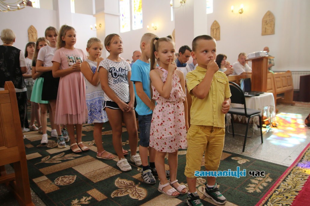 У Ганцавічах маліліся і весяліліся з нагоды святкавання 20-годдзя касцела, 31 жніўня 2019 года