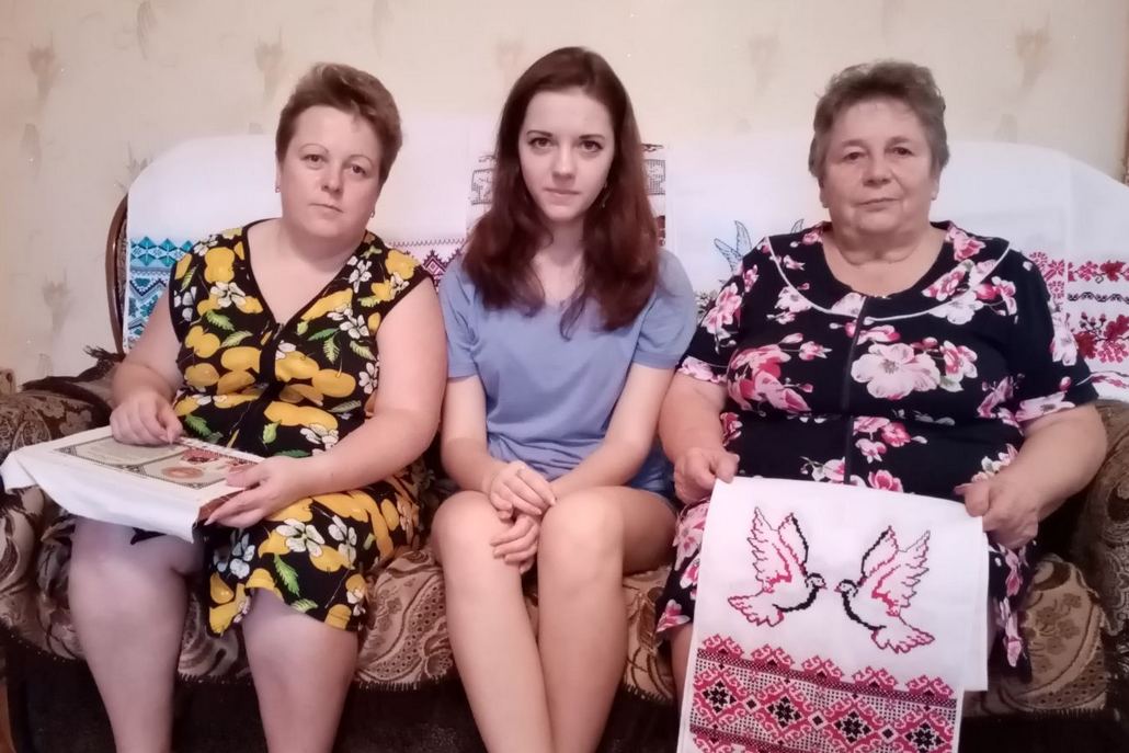 Как в семье Екатерины Малафей из Ганцевичей вышивание стало семейной традицией