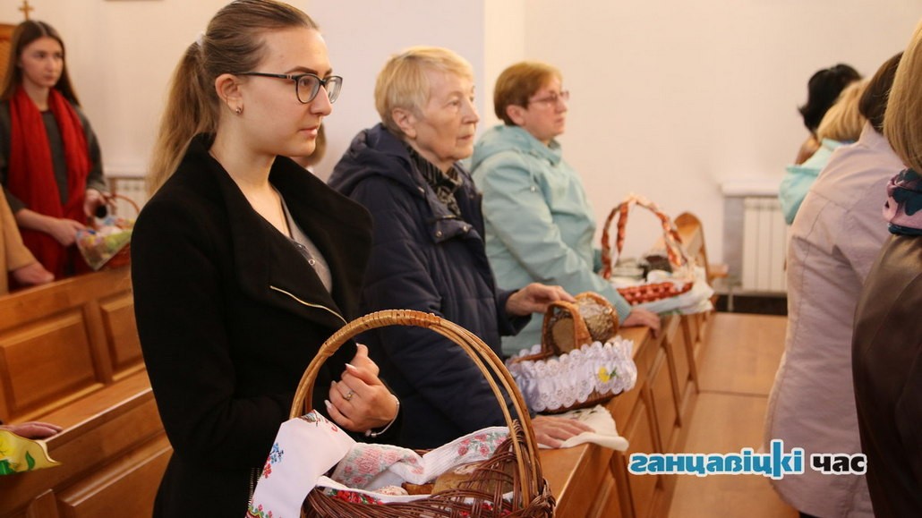 В связи с коронавирусом в костёлах Беларуси могут отменить освящение пасхальной еды
