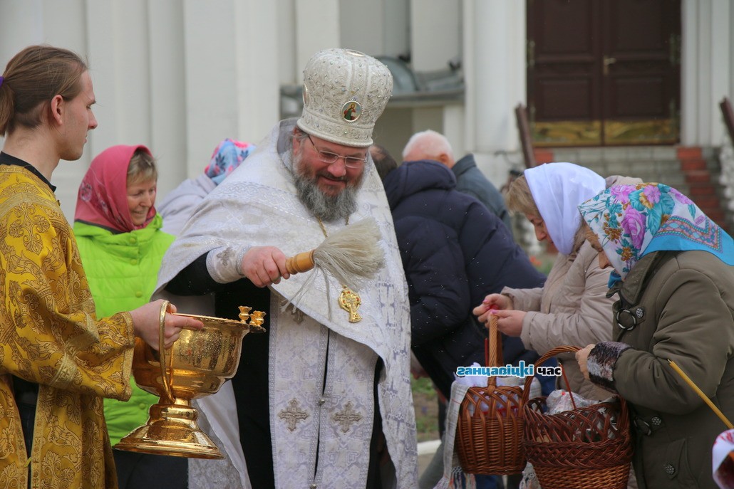 В Ганцевичах православные освятили куличи и яйца к Пасхе