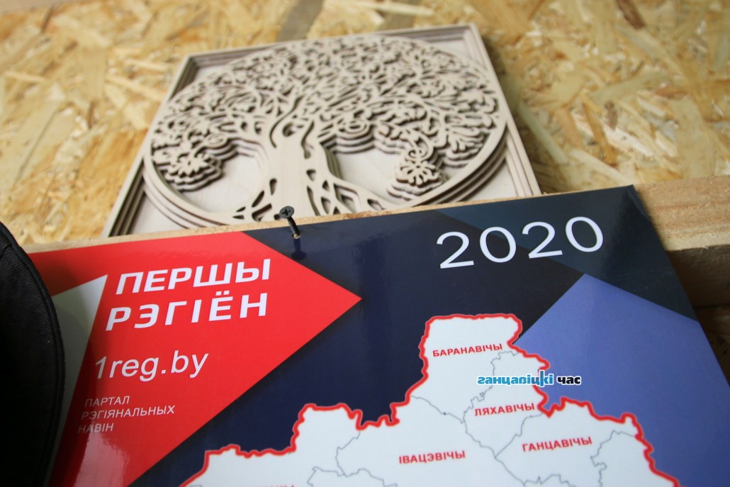 Это нужно увидеть! Как ганцевчанин вырезает детали для пошива защитных костюмов при помощи лазера
